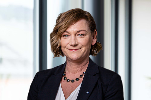 Mag. Yvonne Christof